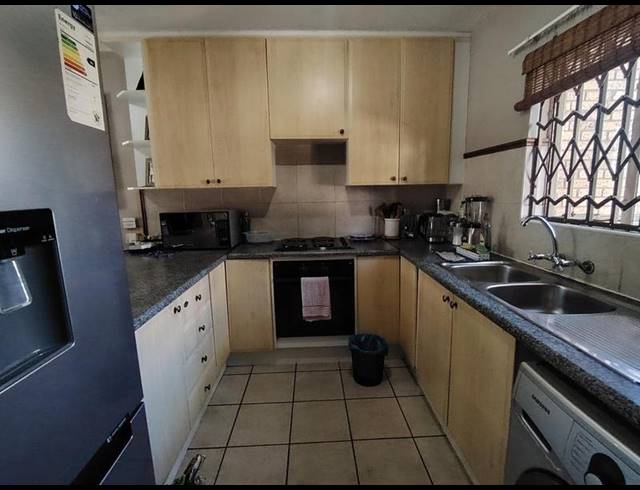 2 BEDROOM PROPERTY TO RENT IN MONAVONI